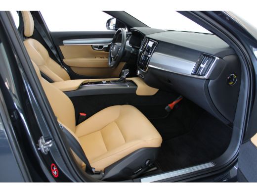 Volvo  V90 T5 254PK Momentum | 360º | Head-Up Display | Panoramadak | Trekhaak | Stoel&Stuur Verw. ActivLease financial lease