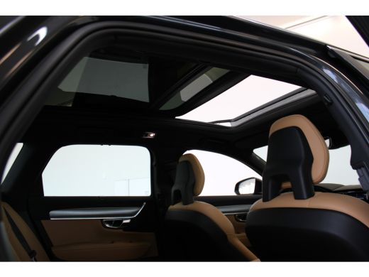 Volvo  V90 T5 254PK Momentum | 360º | Head-Up Display | Panoramadak | Trekhaak | Stoel&Stuur Verw. ActivLease financial lease