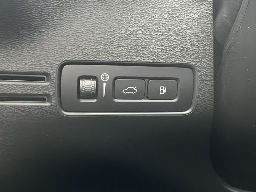 Volvo  XC40 1.5 T5 Recharge R-Design | Pilot Assist | Harman/Kardon | 21" | Camera | ActivLease financial lease