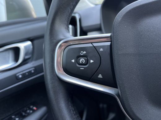 Volvo  XC40 2.0 B4 Business Pro | Pilot Assist | Trekhaak | Camera | DAB | ActivLease financial lease
