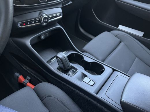 Volvo  XC40 2.0 B4 Business Pro | Pilot Assist | Trekhaak | Camera | DAB | ActivLease financial lease