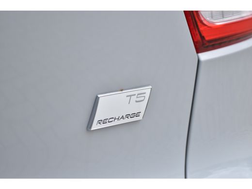 Volvo  XC40 T5 R-Design | Keyless | Nubuck Bekleding | 19" | ActivLease financial lease