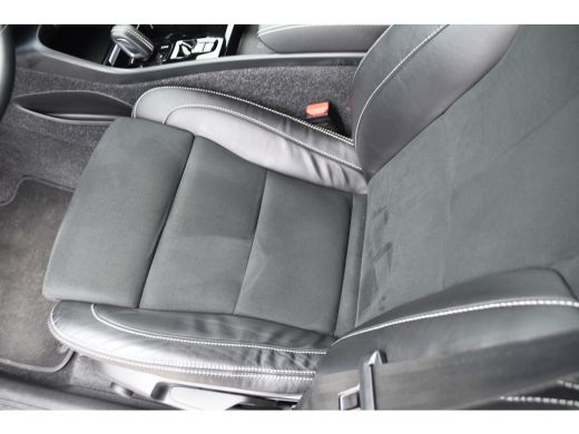 Volvo  XC40 T5 R-Design | Keyless | Nubuck Bekleding | 19" | ActivLease financial lease
