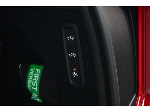 Volvo  XC90 T8 Ultimate Dark | B&W | HUD | Luchtvering | Trekhaak | 360 | Stoelventilatie | ActivLease financial lease