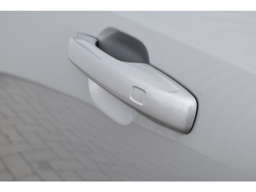 Volvo  XC90 T8 Ultimate Dark | B&W | HUD | Luchtvering | Trekhaak | 360 | Stoelventilatie | ActivLease financial lease