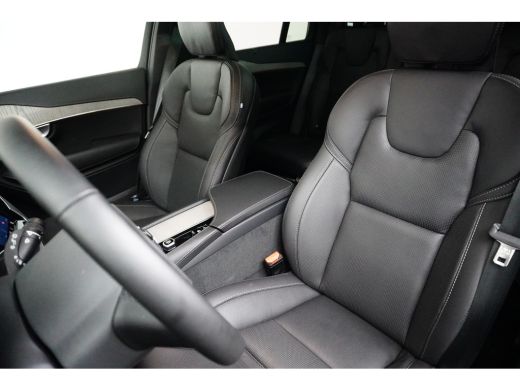 Volvo  XC90 T8 Ultimate Dark | B&W | HUD | Luchtvering | Trekhaak | 360 | Stoelventilatie | ActivLease financial lease