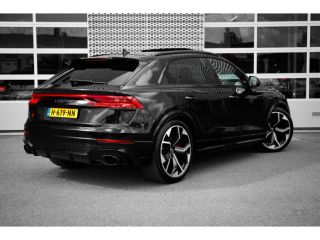 Audi RSQ8 4.0 TFSI 600pk quattro | Keramisch | Stoelventilatie | | Panoramadak | 360 camera | Dodehoekdetec...
