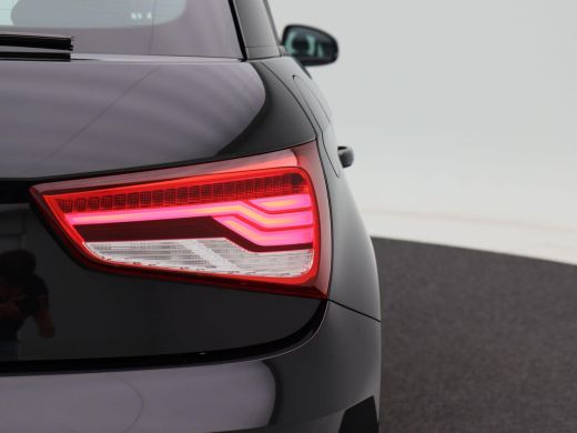Audi A1 Sportback Sportback 1.0 TFSi S-Line | Cruise | Navigatie | Airco | Bluetooth | Parkeersensoren | 17 Inch | ... ActivLease financial lease