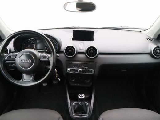 Audi A1 Sportback Sportback 1.0 TFSi S-Line | Cruise | Navigatie | Airco | Bluetooth | Parkeersensoren | 17 Inch | ... ActivLease financial lease