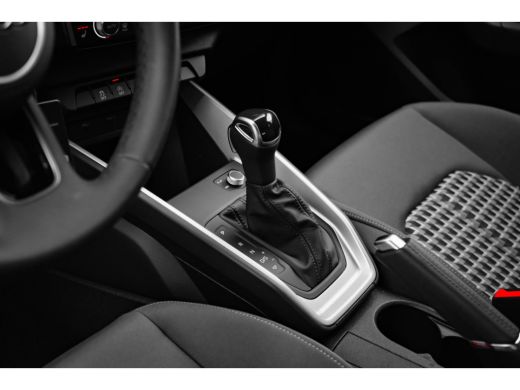 Audi A1 Sportback Sportback 25 TFSI S edition 96PK AUT | Stoelverw. voor | Apple CarPlay & Android Auto | Park. hul... ActivLease financial lease