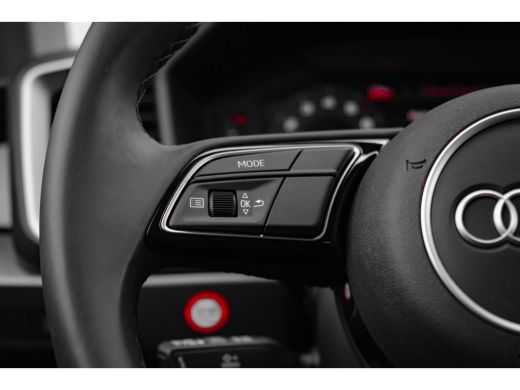 Audi A1 Sportback Sportback 25 TFSI S edition 96PK AUT | Stoelverw. voor | Apple CarPlay & Android Auto | Park. hul... ActivLease financial lease