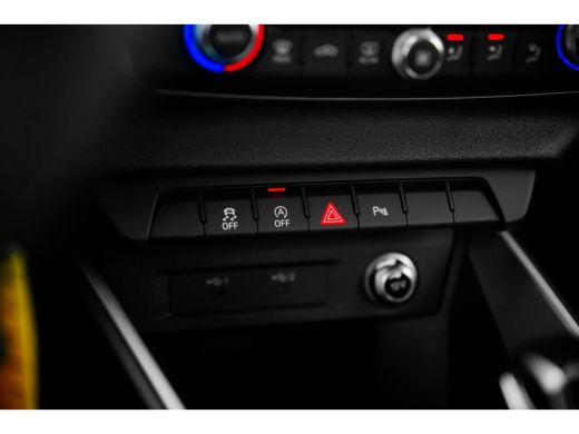 Audi A1 Sportback Sportback Advanced edition | Climatronic | Parkeersensoren ActivLease financial lease