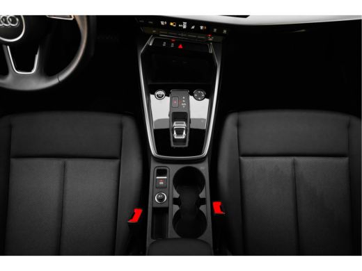 Audi A3 Sportback 30 TFSI Pro Line 111PK | Climate Control | Apple Carplay/Android Auto | DAB ontvanger | ActivLease financial lease