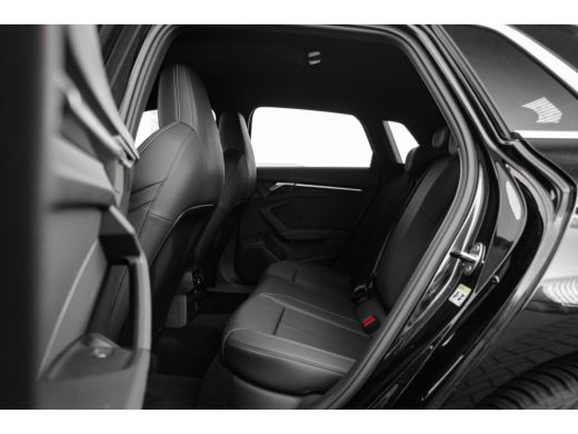Audi A3 Sportback 30 TFSI S edition 111PK | Stoelverwarming voorin | Privacy glas | Ambient verlichting ActivLease financial lease