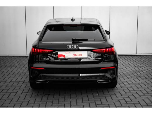 Audi A3 Sportback 30 TFSI S edition 111PK | Stoelverwarming voorin | Privacy glas | Ambient verlichting ActivLease financial lease