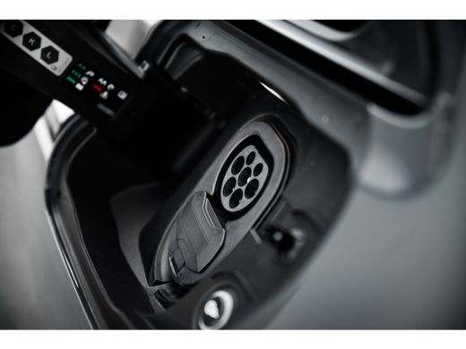 Audi A6 Avant e-tron Avant e-tron S edition | Audi smartphone interface | Comfortsleutel | Elektrisch instelbare voors... ActivLease financial lease