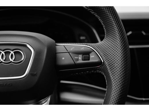 Audi Q8 55 TFSI e quattro Pro Line S 394PK | Trekhaak |  Panorama Dak | Head-Up Display | Vierwiel bestur... ActivLease financial lease