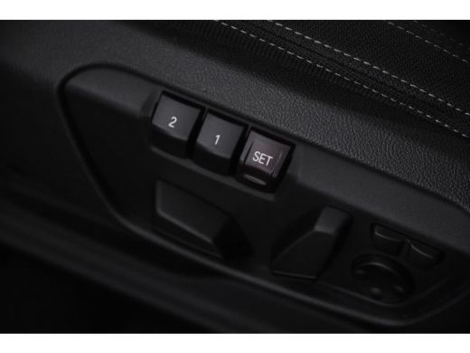 BMW X2 sDrive18i Sport-Line *1ste Eigenaar*Panoramadak*Navigatie* ActivLease financial lease