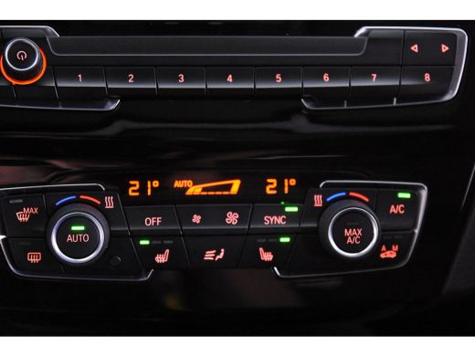 BMW X2 sDrive18i Sport-Line *1ste Eigenaar*Panoramadak*Navigatie* ActivLease financial lease