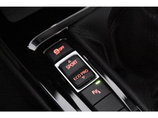 BMW X2 sDrive18i Sport-Line *1ste Eigenaar*Panoramadak*Navigatie* ActivLease financial lease