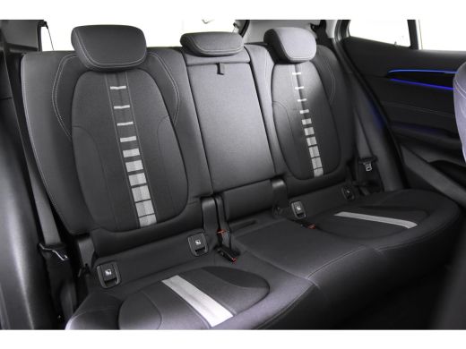 BMW X2 sDrive18i Sport-Line *1ste Eigenaar*Panoramadak*Navigatie* ActivLease financial lease