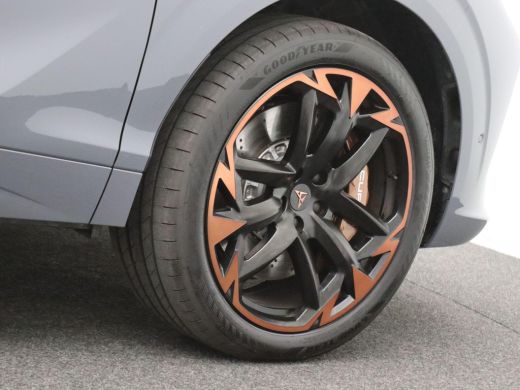 CUPRA Terramar 1.5 TSI e-Hybrid VZ Performance 272PK DSG matrix led, trekhaak, head-up display, akebono remmen, ... ActivLease financial lease