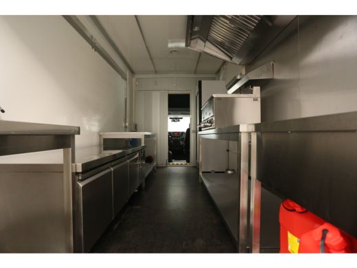 Iveco Daily 35S14 2.3 410 | Foodtruck | Patatwagen | Verkoopwagen | Patatkraam | Eventtruck | Frietwagen | Sn... ActivLease financial lease