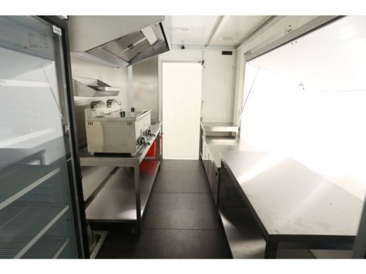 Iveco Daily 35S14 2.3 410 | Foodtruck | Patatwagen | Verkoopwagen | Patatkraam | Eventtruck | Frietwagen | Sn... ActivLease financial lease