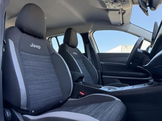 Jeep Avenger Longitude 54 kWh Aut. | Navi | Carplay | Stoelverwarming | ActivLease financial lease