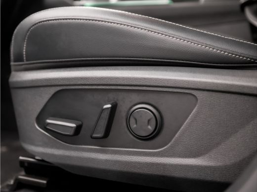 Kia Sportage 1.6 T-GDi Plug-in Hybrid AWD DynamicLine 266Pk Automaat (APPLE CARPLAY, GROOT NAVI, STUUR/STOELVE... ActivLease financial lease
