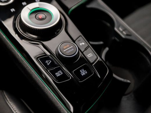 Kia Sportage 1.6 T-GDi Plug-in Hybrid AWD DynamicLine 266Pk Automaat (APPLE CARPLAY, GROOT NAVI, STUUR/STOELVE... ActivLease financial lease