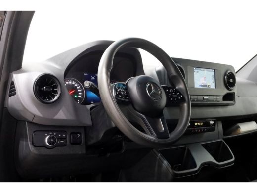 Mercedes-Benz Sprinter 516 CDI 163pk E6 7G Automaat Bakwagen met laadklep 1000kg + Trekhaak 3500kg 11-2019 ActivLease financial lease
