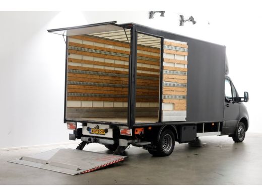 Mercedes-Benz Sprinter 516 CDI 163pk E6 7G Automaat Bakwagen met laadklep 1000kg + Trekhaak 3500kg 11-2019 ActivLease financial lease