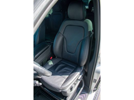Mercedes-Benz V-Klasse 300d Lang DC Avantgarde Edition -AMG-ACC-Trekhaak-360camera-Standkachel-Elect Schuifdeuren- ActivLease financial lease