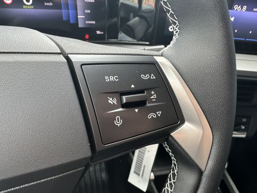 Opel Frontera Electric GS 44 kWh | DEMO DEAL| STOEL-, STUUR- EN VOORRUIT VERWARMING| NAVIGATIE| CAMERA| PARKEER... ActivLease financial lease
