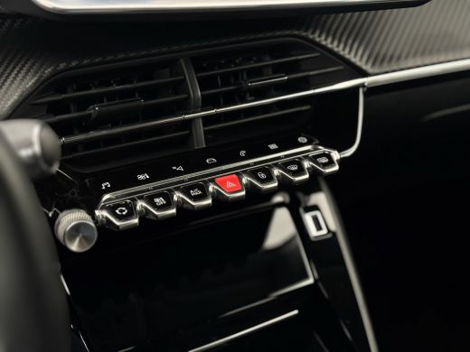Peugeot 208 Allure Pack Airco AUTO | Camera achter | Cruise Control | NAVI Fullscreen | DAB ActivLease financial lease