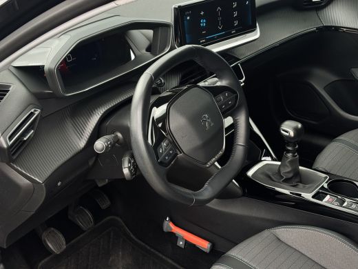Peugeot 208 Allure Pack Airco AUTO | Camera achter | Cruise Control | NAVI Fullscreen | DAB ActivLease financial lease