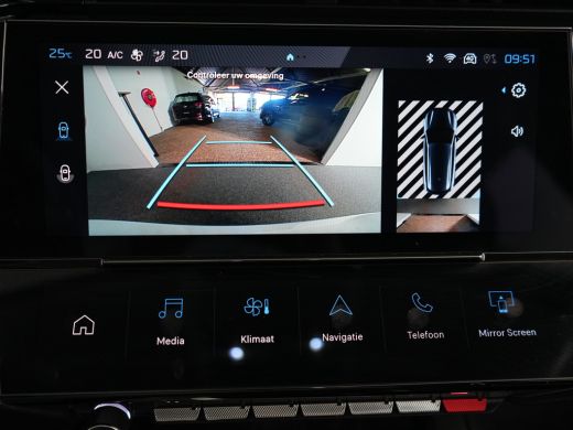 Peugeot 308 SW 1.2 PureTech Allure | Achterbank in delen neerklapbaar | Achteruitrijcamera | Apple Carplay/An... ActivLease financial lease