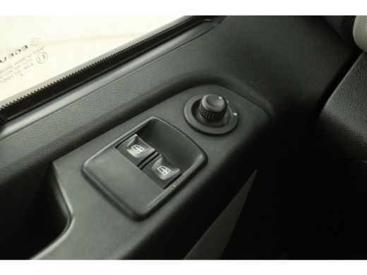 Renault Trafic 1.6 dCi T29 L2H1 Formula Edition Dubbele Cabine Airco Cruise Navi LED PDC 5 Persoons 2xSchuifdeur... ActivLease financial lease