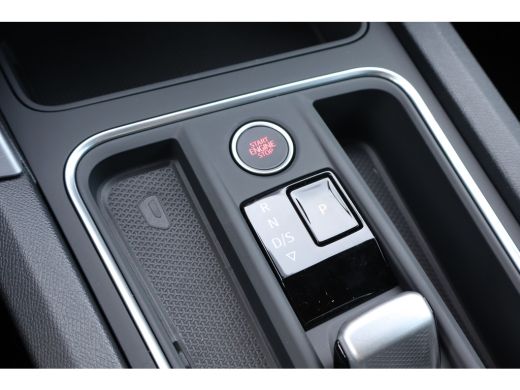 Seat Leon FR Business - eHybrid | Achteruitrijcamera | Automatisch dimmende binnenspiegel | Dakhemel uitgev... ActivLease financial lease