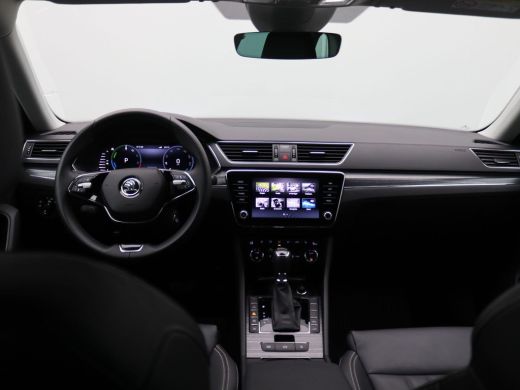 Skoda Superb Combi 1.4 TSI iV Business Edition Plus 218PK DSG Adaptieve Cruise Controle, Stoel-Stuurverwarming... ActivLease financial lease