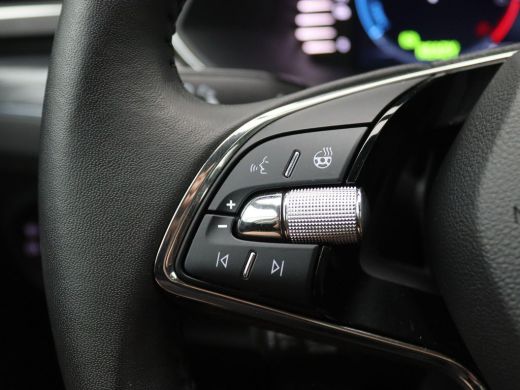 Skoda Superb Combi 1.4 TSI iV Business Edition Plus 218PK DSG Adaptieve Cruise Controle, Stoel-Stuurverwarming... ActivLease financial lease