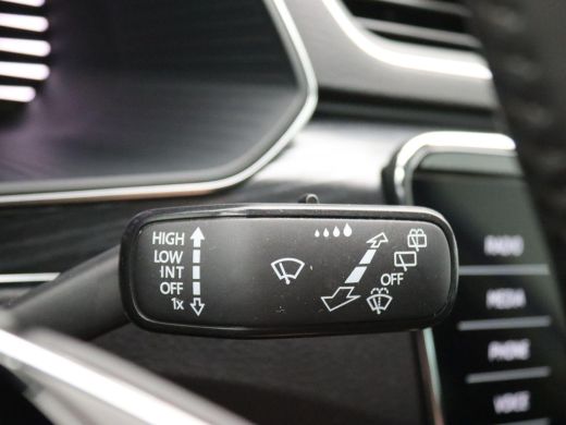 Skoda Superb Combi 1.4 TSI iV Business Edition Plus 218PK DSG Adaptieve Cruise Controle, Stoel-Stuurverwarming... ActivLease financial lease