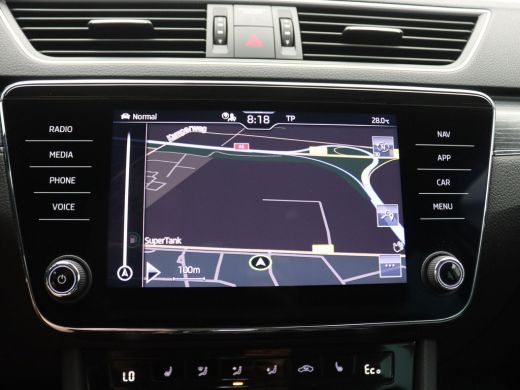 Skoda Superb Combi 1.4 TSI iV Business Edition Plus 218PK DSG Adaptieve Cruise Controle, Stoel-Stuurverwarming... ActivLease financial lease