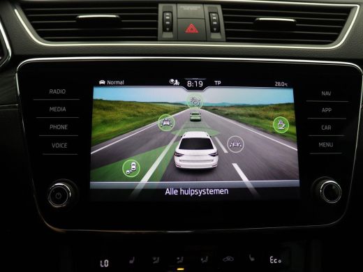 Skoda Superb Combi 1.4 TSI iV Business Edition Plus 218PK DSG Adaptieve Cruise Controle, Stoel-Stuurverwarming... ActivLease financial lease