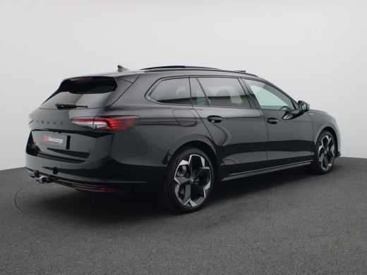 Skoda Superb Combi 1.5 TSI PHEV Sportline Business 204PK DSG Pano-Schuifdak, Matrix LED-verlichting, Achteruit... ActivLease financial lease