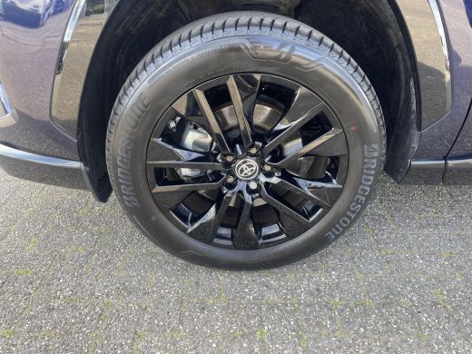 Toyota RAV4 2.5 Hybrid AWD Style ActivLease financial lease