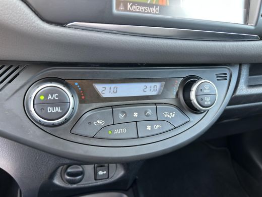 Toyota Yaris 1.5 Hybrid Energy ActivLease financial lease