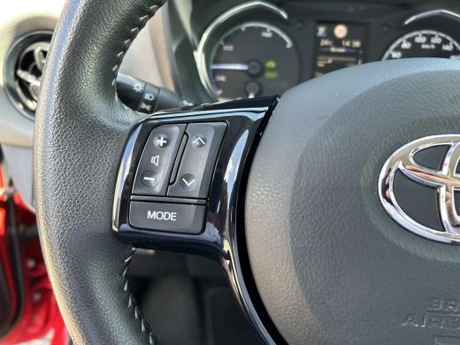 Toyota Yaris 1.5 Hybrid Energy ActivLease financial lease
