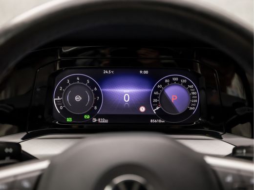 Volkswagen Golf 1.0 eTSI Sport Life Automaat (GROOT NAVI, CLIMATE, STUUR/STOELVERWARMING, SFEERVERLICHTING, PARKE... ActivLease financial lease